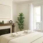 Apartment Arc De Triomphe - Premium With Lift For 6