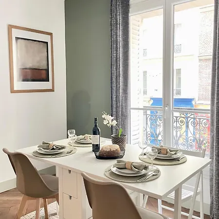 Chic And Spacious Flat In Montmartre *
