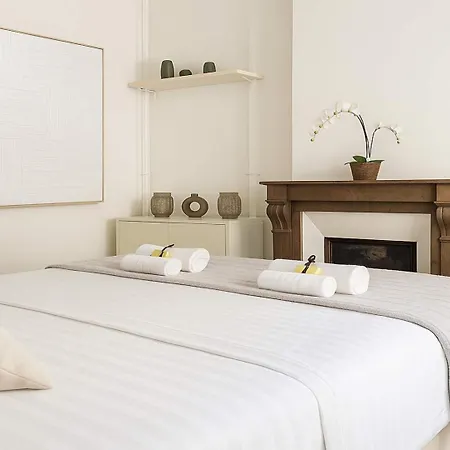 Arc De Triomphe - Premium With Lift For 6 Apartman