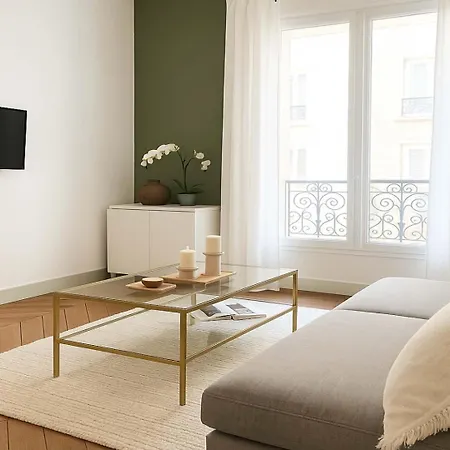 Arc De Triomphe - Premium With Lift For 6 Apartman *