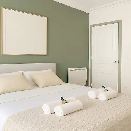 Arc De Triomphe - Premium With Lift For 6